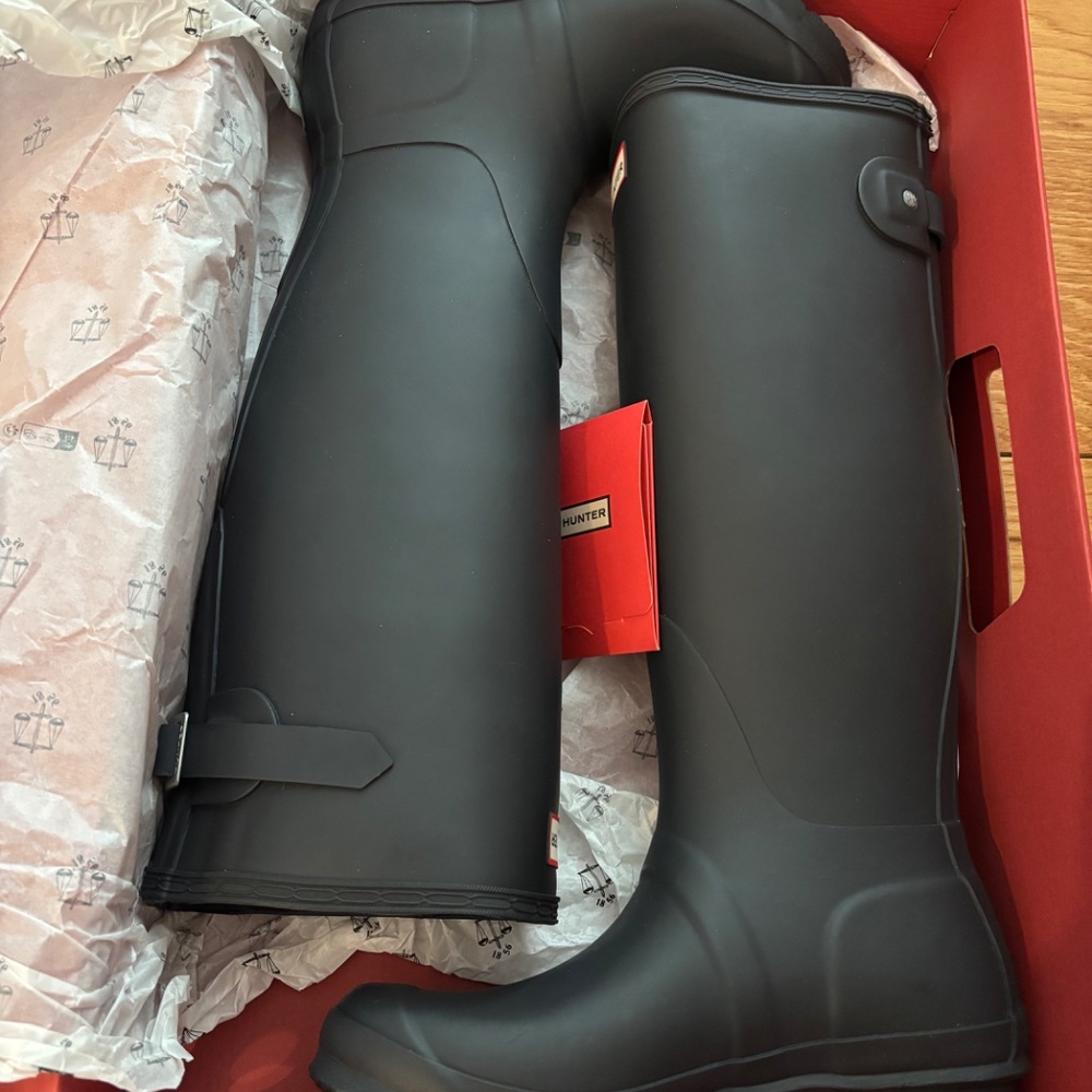 BRAND NEW Hunter Original Tall Rain Boots- Navy Blue- Women's Size 8 - Picture 3 of 8